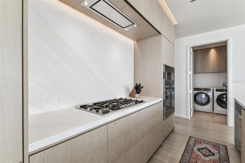 Condo in Tampa, Florida, 2 bedrooms № 2214647 - photo 16