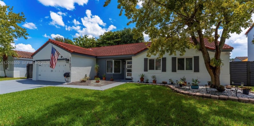 Casa en Miami, Florida 4 dormitorios, 158.96 m2 № 2254631