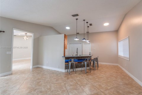 Casa en venta en Miami, Florida, 4 dormitorios, 158.96 m2 № 2254631 - foto 9
