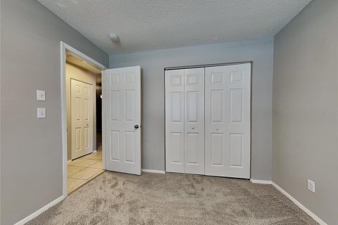 House in Riverview, Florida 4 bedrooms, 155.98 sq.m. № 1913474 - photo 10