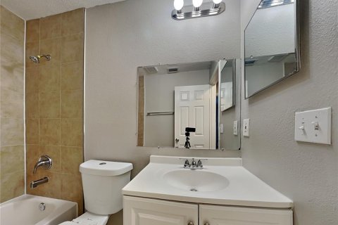 Villa ou maison à louer à Riverview, Floride: 4 chambres, 155.98 m2 № 1913474 - photo 16