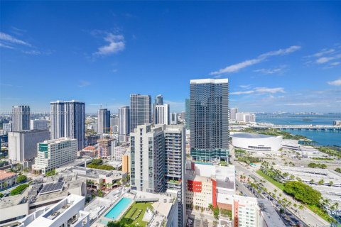 Купить кондоминиум в Майами, Флорида 2 спальни, 111.76м2, № 1947757 - фото 4