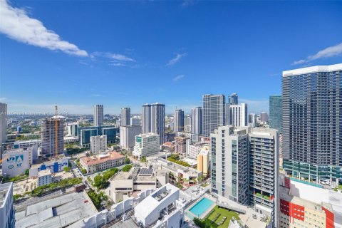 Купить кондоминиум в Майами, Флорида 2 спальни, 111.76м2, № 1947757 - фото 10