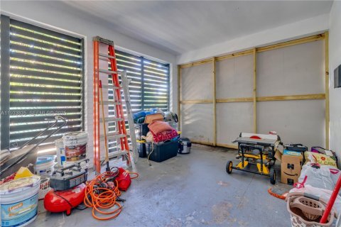 House in Cutler Bay, Florida 3 bedrooms, 123.75 sq.m. № 1994398 - photo 20