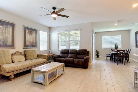 House in Kissimmee, Florida 3 bedrooms, 158.31 sq.m. № 2348221 - photo 22