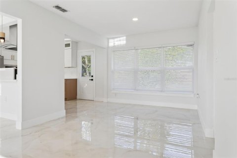 Villa ou maison à vendre à Dunedin, Floride: 2 chambres, 96.99 m2 № 2305098 - photo 10