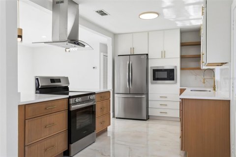 Villa ou maison à vendre à Dunedin, Floride: 2 chambres, 96.99 m2 № 2305098 - photo 6