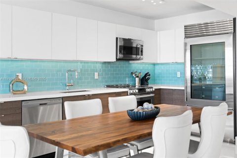 Copropriété à louer à Miami Beach, Floride: 3 chambres, 135.17 m2 № 1989536 - photo 3