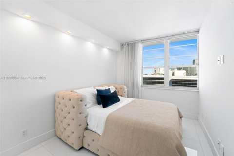 Copropriété à louer à Miami Beach, Floride: 3 chambres, 135.17 m2 № 1989536 - photo 13