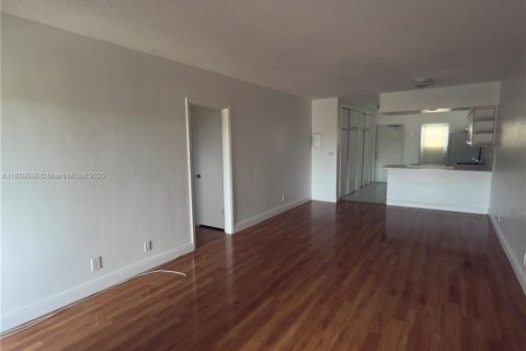 Copropriété à louer à Coral Gables, Floride: 1 chambre, 52.49 m2 № 1889910 - photo 6