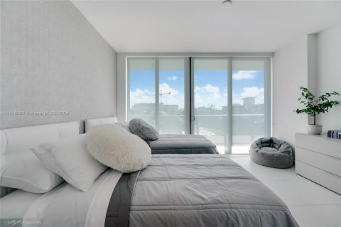 Condo in Bay Harbor Islands, Florida, 3 bedrooms  № 1047415 - photo 28