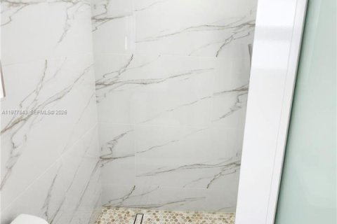 House in Tamarac, Florida 3 bedrooms, 105.63 sq.m. № 2044408 - photo 17