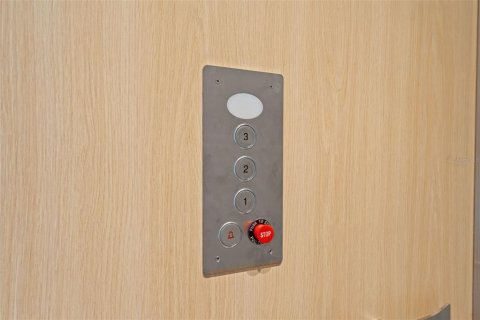 House in Ruskin, Florida 4 bedrooms, 326.74 sq.m. № 1884801 - photo 23