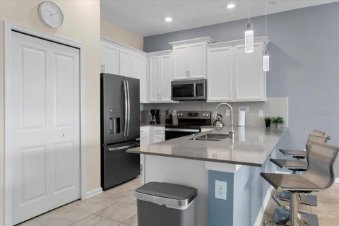 Condo in Davenport, Florida, 2 bedrooms  № 1105667 - photo 5