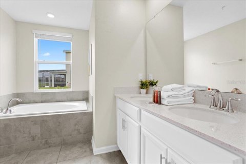 Condo in Davenport, Florida, 2 bedrooms  № 1105667 - photo 13