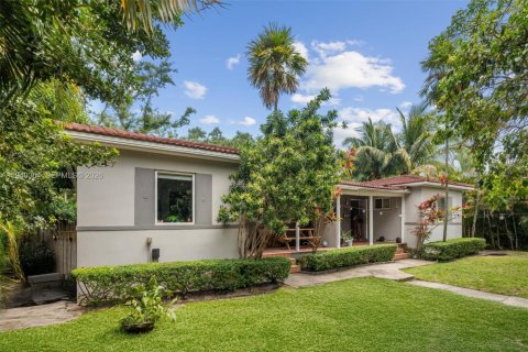 Propiedad comercial en venta en Biscayne Park, Florida, 157 m2 № 2001676 - foto 2