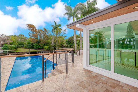 Купить виллу или дом в Форт-Лодердейл, Флорида 3 спальни, № 1970397 - фото 12