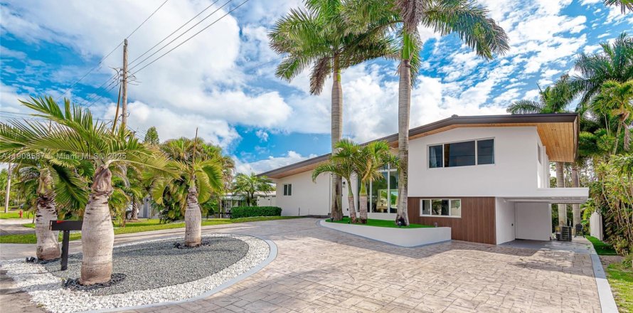 Дом в Форт-Лодердейл, Флорида 3 спальни № 1970397