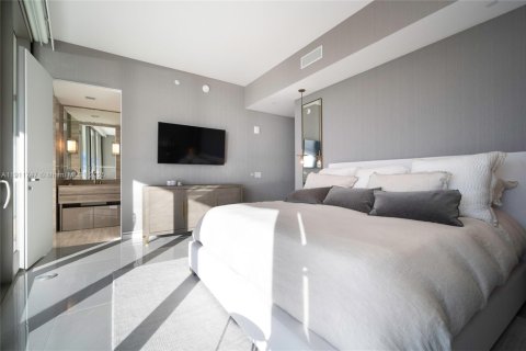 Condo in Sunny Isles Beach, Florida, 2 bedrooms № 2082292 - photo 16