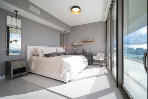 Condo in Sunny Isles Beach, Florida, 2 bedrooms № 2082292 - photo 15