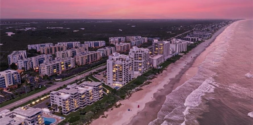 Condominio en New Smyrna Beach, Florida, 3 dormitorios  № 2345710