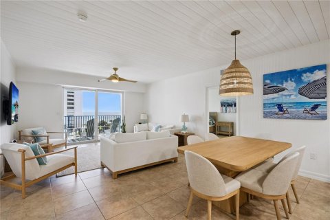 Condominio en venta en New Smyrna Beach, Florida, 3 dormitorios, 187.66 m2 № 2345710 - foto 12