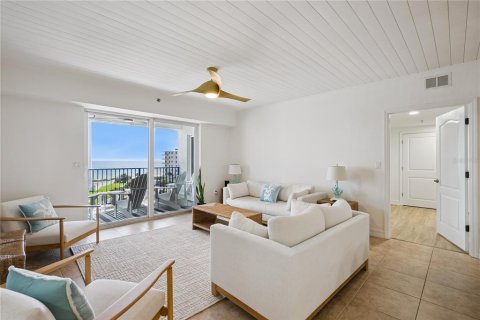 Condominio en venta en New Smyrna Beach, Florida, 3 dormitorios, 187.66 m2 № 2345710 - foto 9