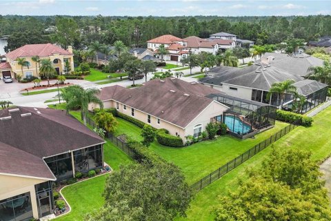 House in Oviedo, Florida 4 bedrooms, 285.3 sq.m. № 1908978 - photo 29