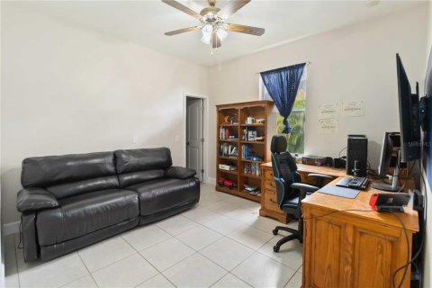 House in Oviedo, Florida 4 bedrooms, 285.3 sq.m. № 1908978 - photo 19