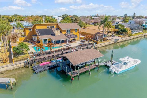 Casa en venta en New Smyrna Beach, Florida, 3 dormitorios, 283.72 m2 № 2157061 - foto 2