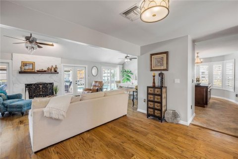 Casa en venta en New Smyrna Beach, Florida, 3 dormitorios, 283.72 m2 № 2157061 - foto 16