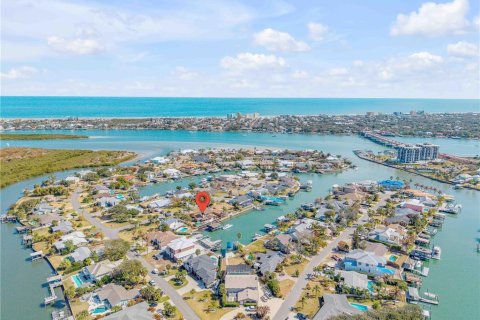 Casa en venta en New Smyrna Beach, Florida, 3 dormitorios, 283.72 m2 № 2157061 - foto 3