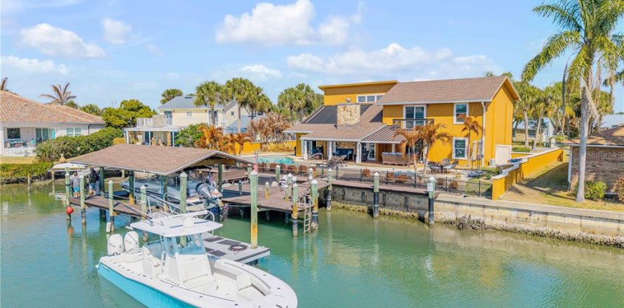 Casa en New Smyrna Beach, Florida 3 dormitorios, 283.72 m2 № 2157061