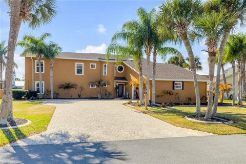 Casa en venta en New Smyrna Beach, Florida, 3 dormitorios, 283.72 m2 № 2157061 - foto 12