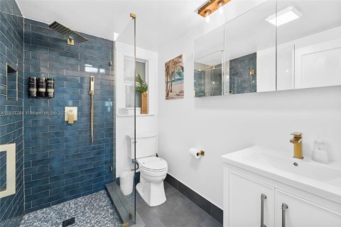 Villa ou maison à louer à Wilton Manors, Floride: 2 chambres, 83.24 m2 № 1973465 - photo 12