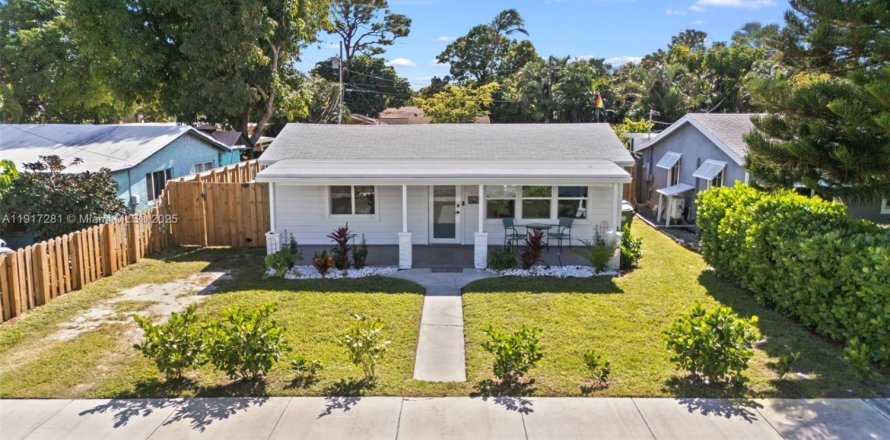 Villa ou maison à Wilton Manors, Floride 2 chambres, 83.24 m2 № 1973465