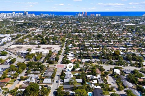 Villa ou maison à louer à Wilton Manors, Floride: 2 chambres, 83.24 m2 № 1973465 - photo 29