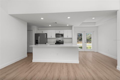 House in Rotonda, Florida 4 bedrooms, 144.56 sq.m. № 1578167 - photo 4