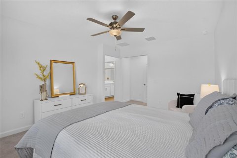 Villa ou maison à louer à New Port Richey, Floride: 2 chambres, 149.85 m2 № 2412527 - photo 30