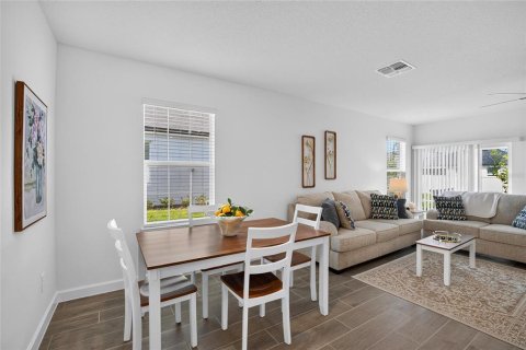 Villa ou maison à louer à New Port Richey, Floride: 2 chambres, 149.85 m2 № 2412527 - photo 26