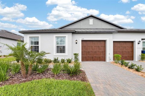 Villa ou maison à louer à New Port Richey, Floride: 2 chambres, 149.85 m2 № 2412527 - photo 2