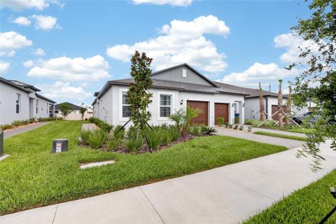 Villa ou maison à louer à New Port Richey, Floride: 2 chambres, 149.85 m2 № 2412527 - photo 5