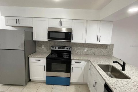 Apartamento en alquiler en Orlando, Florida, 2 dormitorios, 92.44 m2 № 1909146 - foto 4