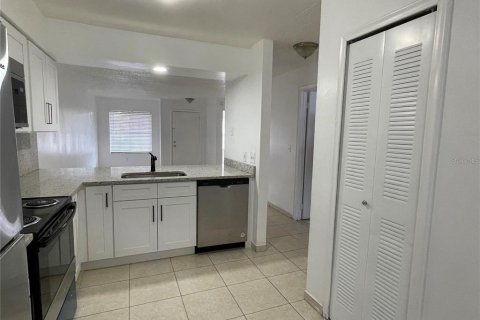 Apartamento en alquiler en Orlando, Florida, 2 dormitorios, 92.44 m2 № 1909146 - foto 5