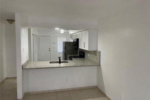 Apartamento en alquiler en Orlando, Florida, 2 dormitorios, 92.44 m2 № 1909146 - foto 10