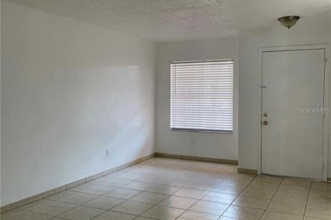 Apartamento en alquiler en Orlando, Florida, 2 dormitorios, 92.44 m2 № 1909146 - foto 2