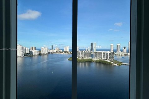 Copropriété à louer à Aventura, Floride: 2 chambres, 185.9 m2 № 1888085 - photo 9