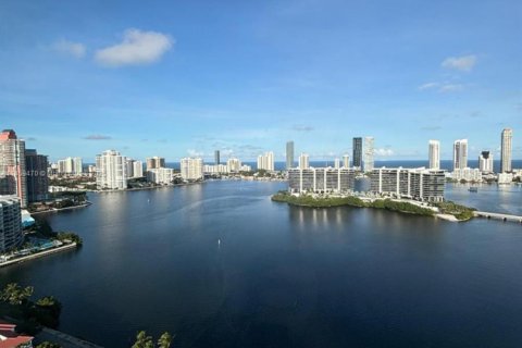 Copropriété à louer à Aventura, Floride: 2 chambres, 185.9 m2 № 1888085 - photo 25