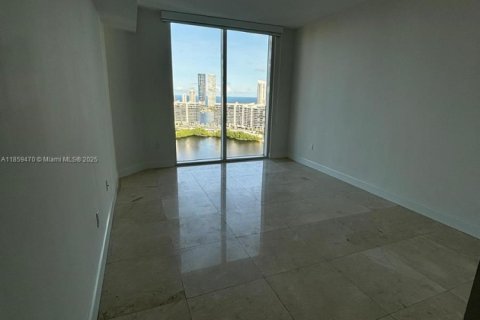 Copropriété à louer à Aventura, Floride: 2 chambres, 185.9 m2 № 1888085 - photo 13