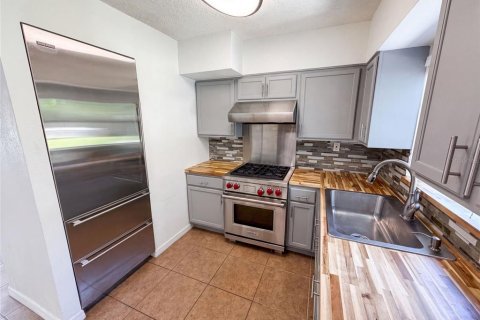 Casa en venta en Orlando, Florida, 4 dormitorios, 153.75 m2 № 2150395 - foto 13